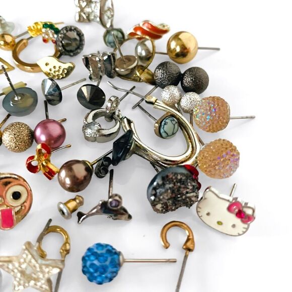 Single Post Stud Earrings Lot - Picture 4 of 4